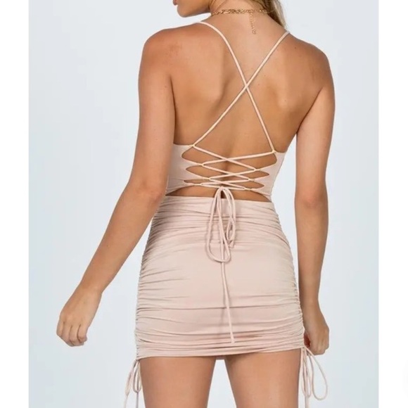 PRINCESS POLLY MAEVE MINI DRESS BEIGE SIZE 6 RUCHED SIDES - Picture 2 of 9